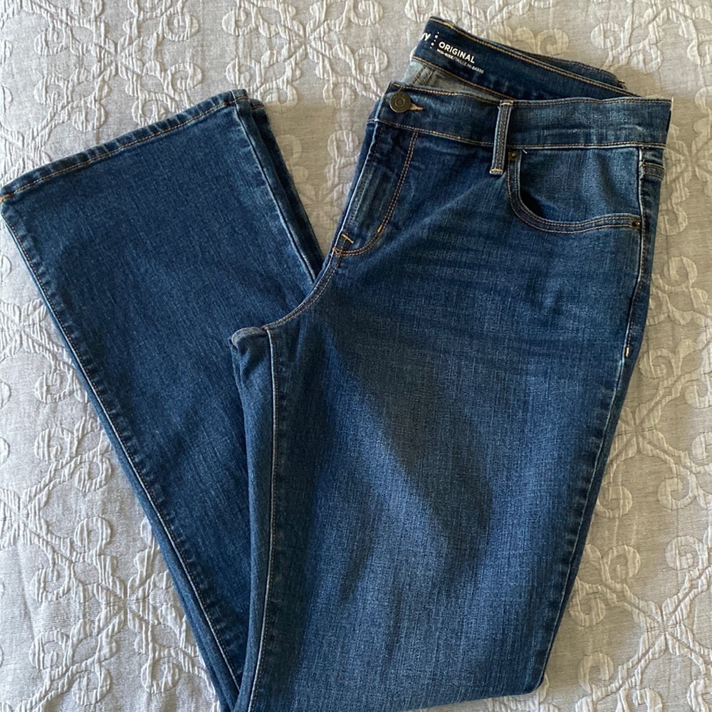 EUC Old Navy Bootcut Jeans - Size 12 Short